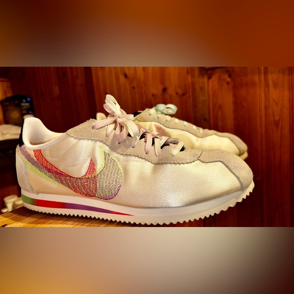 Nike Cortez Be True - Picture 6 of 6